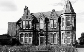Struan House